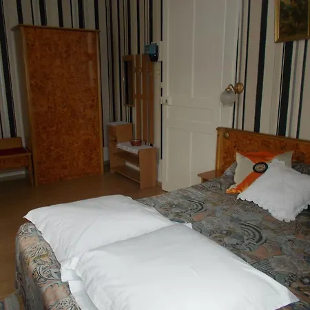 Central Apartment *