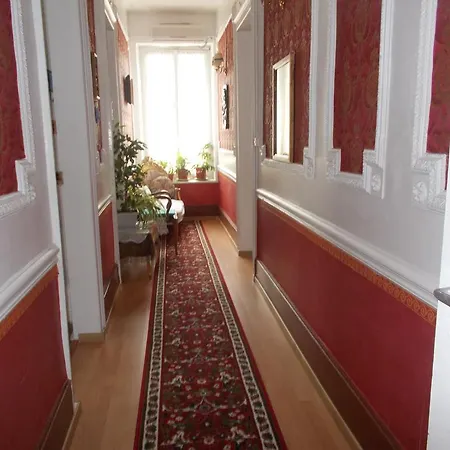 Central * Plombieres-les-Bains